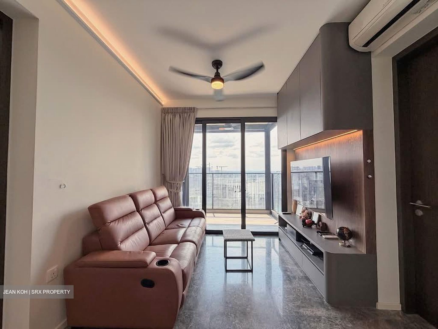 Avenue South Residence (D3), Apartment #562165441